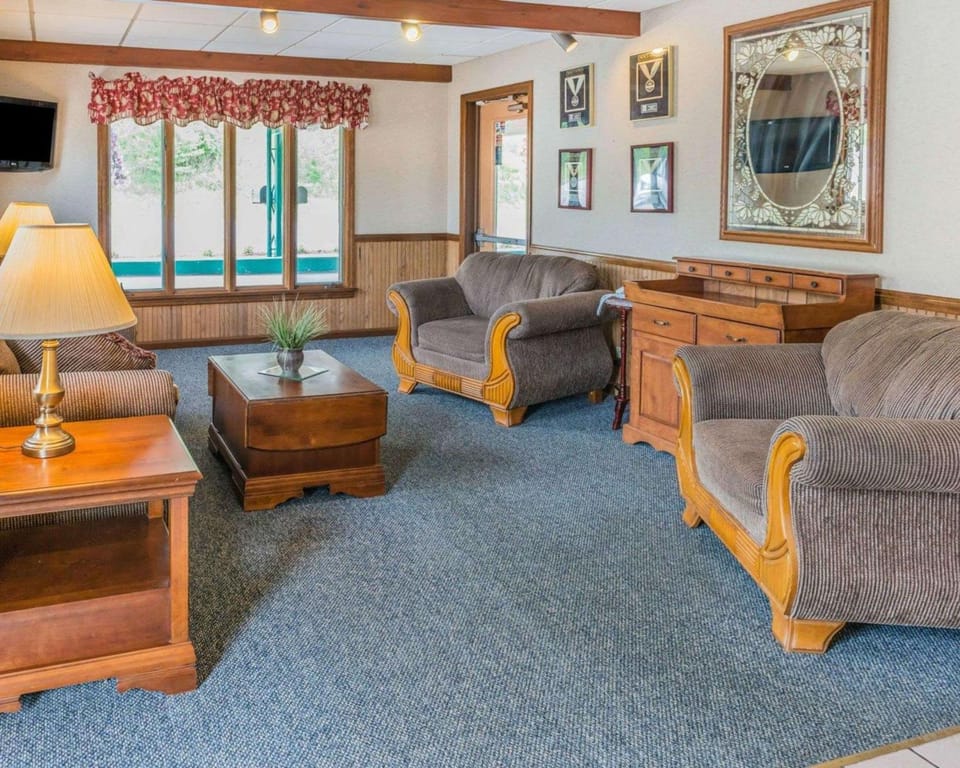 Lobby or reception, On site