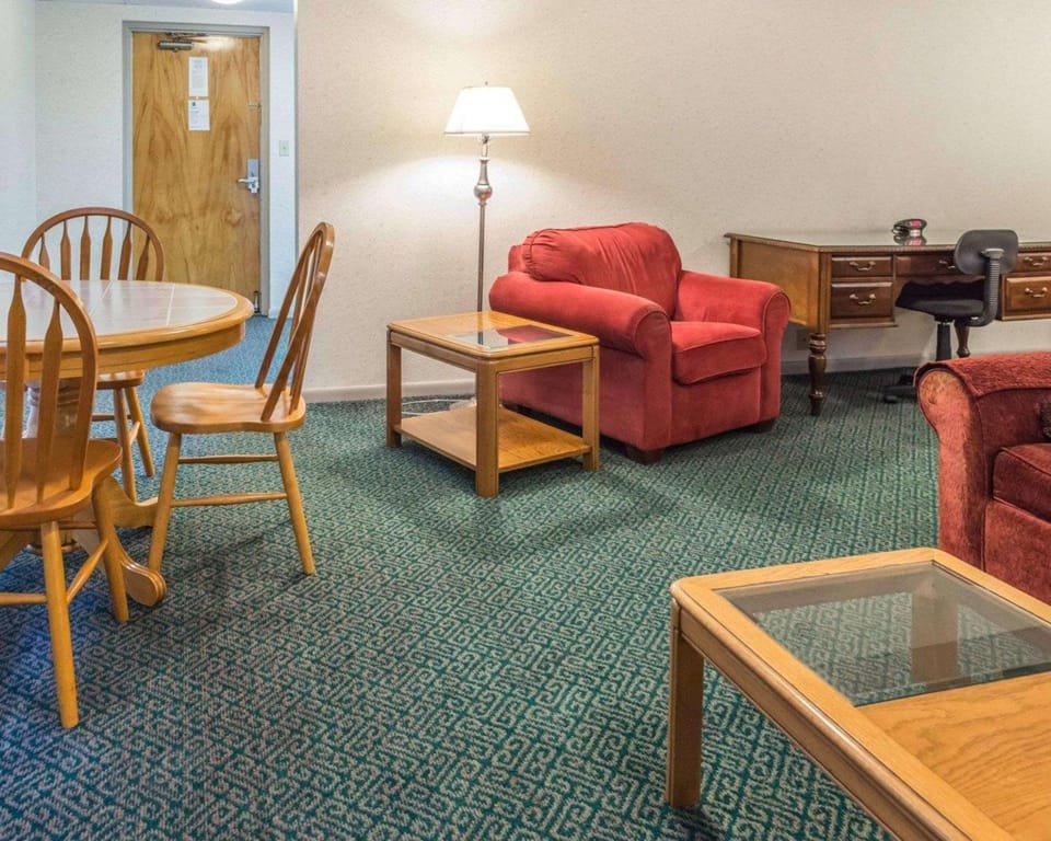 Photo of the whole room, On site
