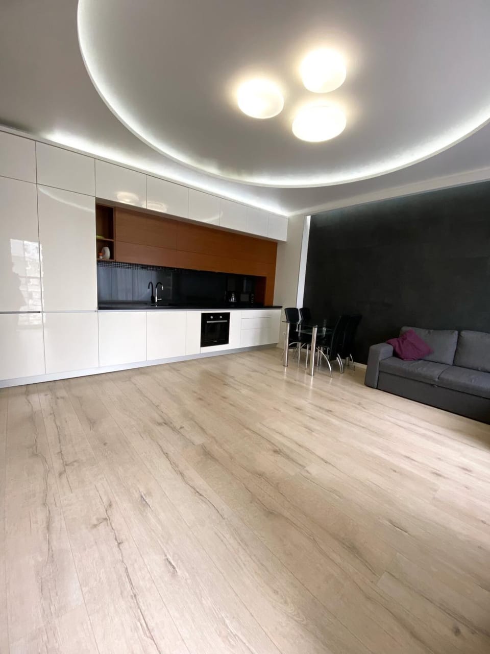 3-х комнатная квартира, Апартаменты у моря с евроремонтом Apartment in Odessa