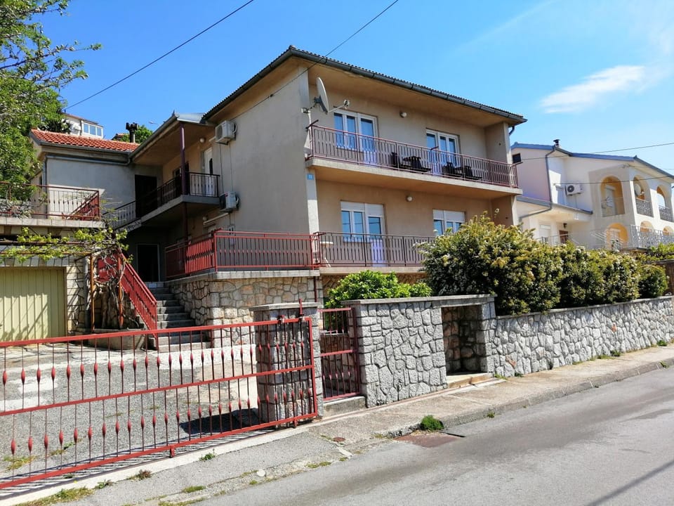 Facade/entrance, Neighbourhood, View (from property/room), Street view