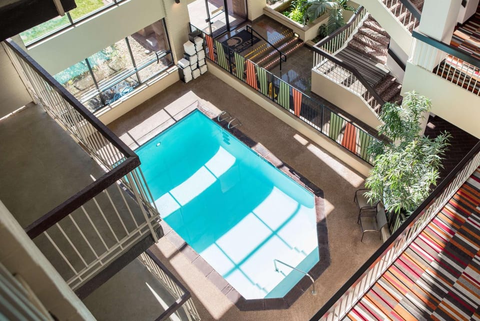 Pool view, Swimming pool
