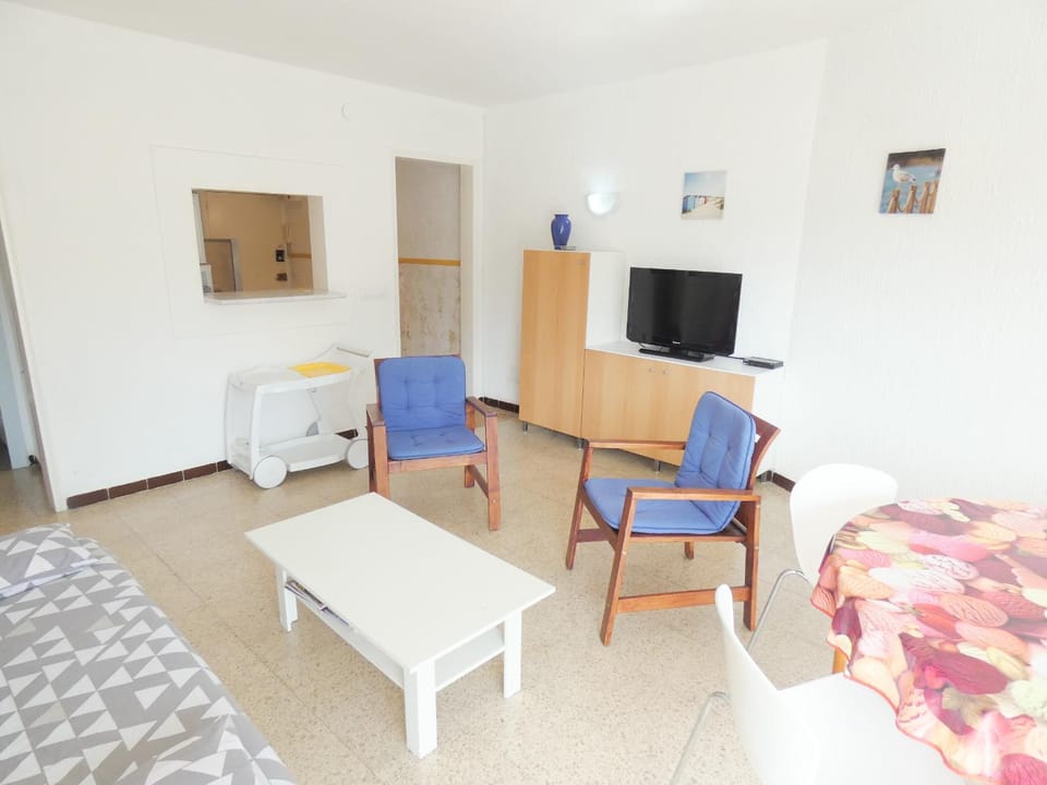 Sandra II-3 Apartment in Roses
