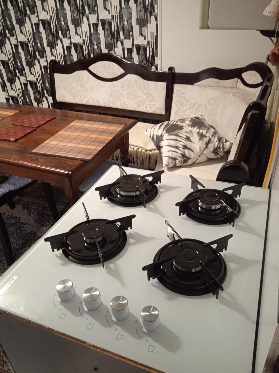 Dining area, Food
