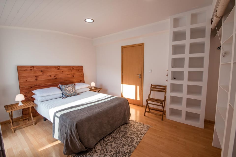 Bed, Photo of the whole room, wardrobe