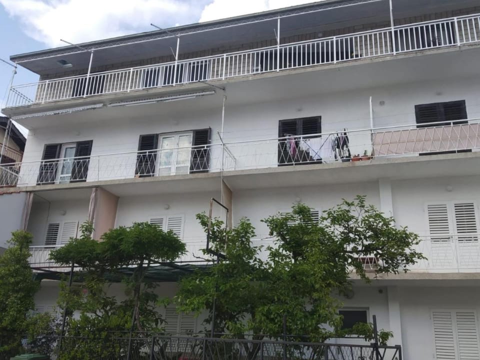 Internal: Not applicable to any particular room