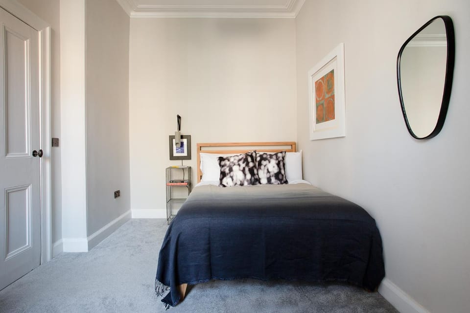 Holyrood Park City Centre Apartment Apartment in Edinburgh