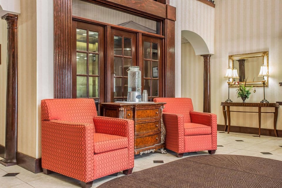 Lobby or reception, On site