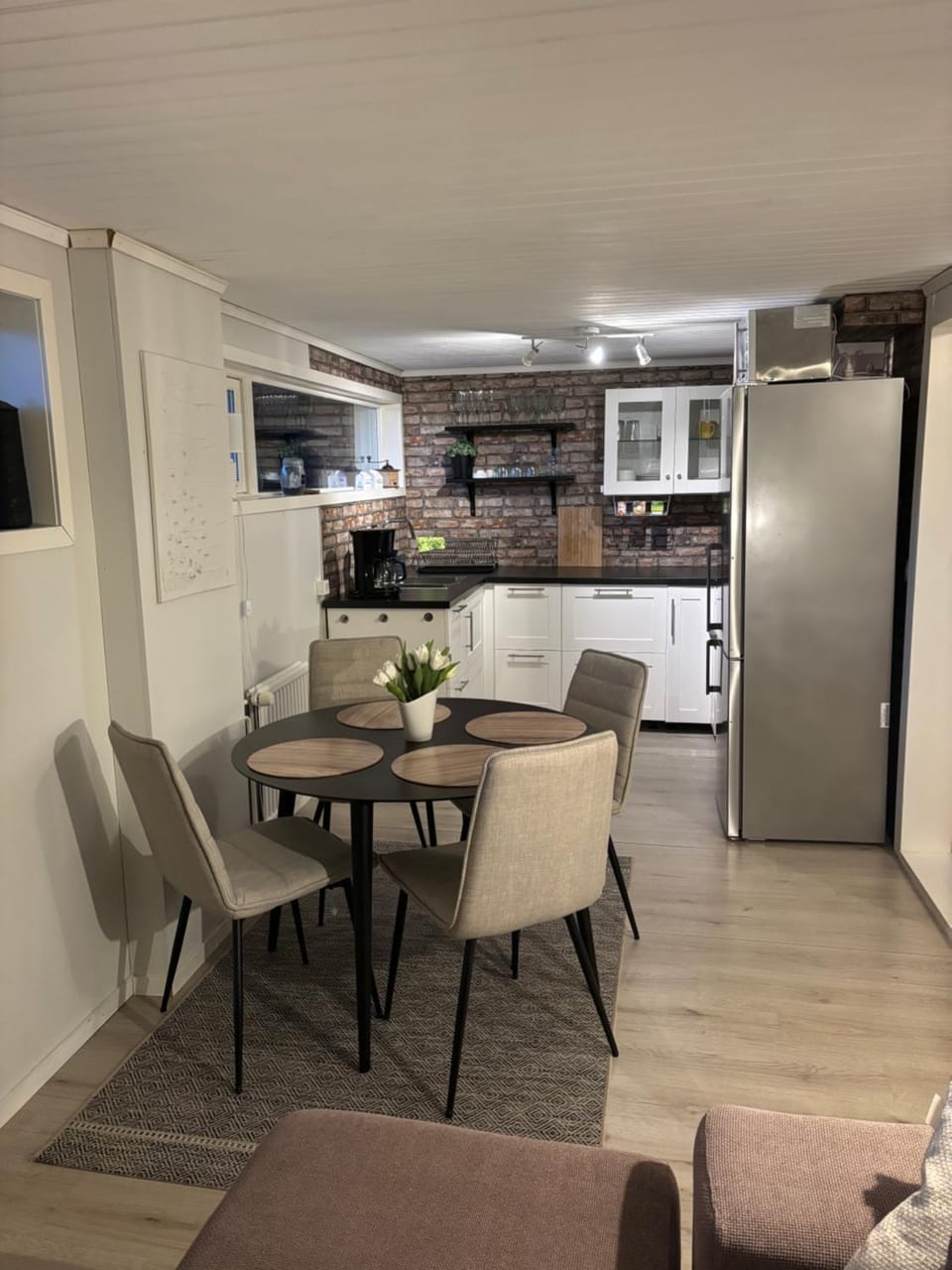 Kitchen or kitchenette, Living room, oven, stove, toaster