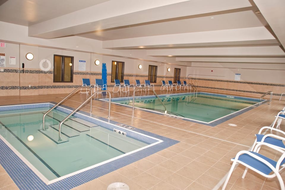 Swimming pool, Swimming pool