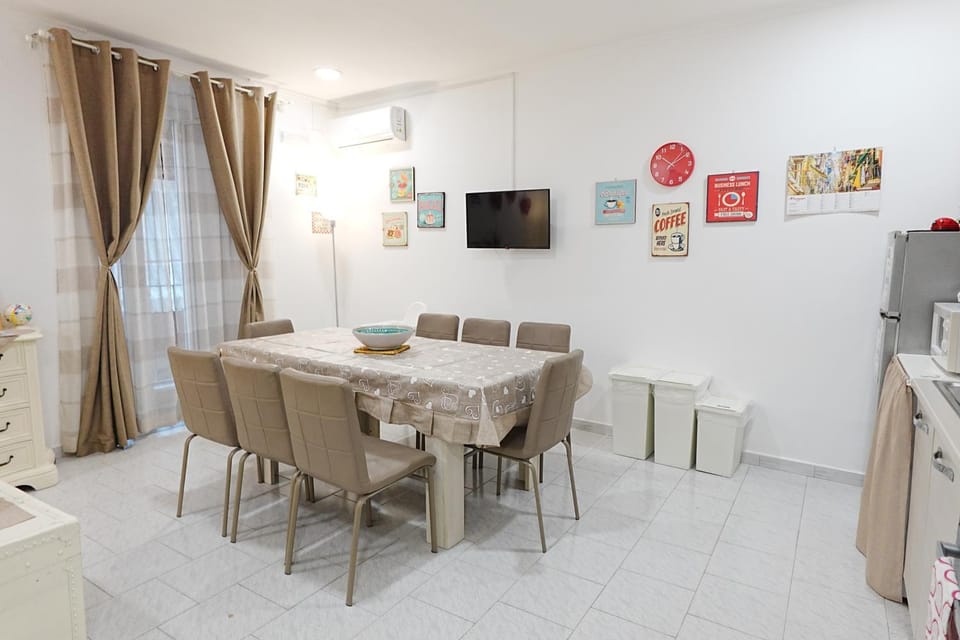 Core a Core Apartment House in Naples