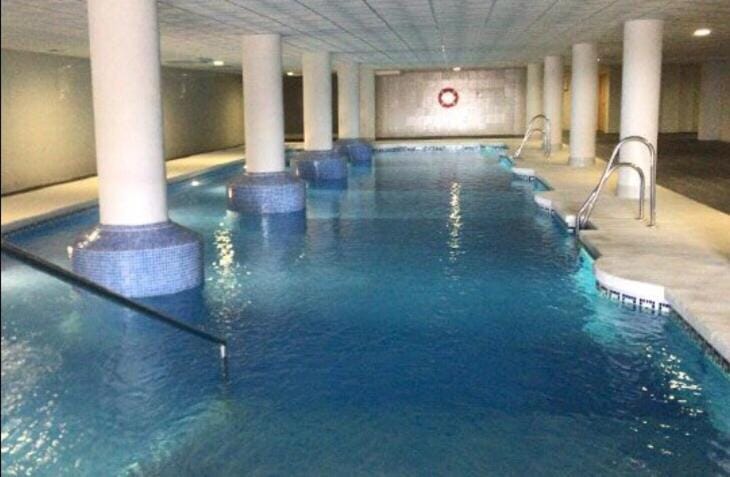 Apartamentos Deluxe Roquetas de Mar con Golf y Piscina Climatizada, Parking privado Apartment in La Alpujarra