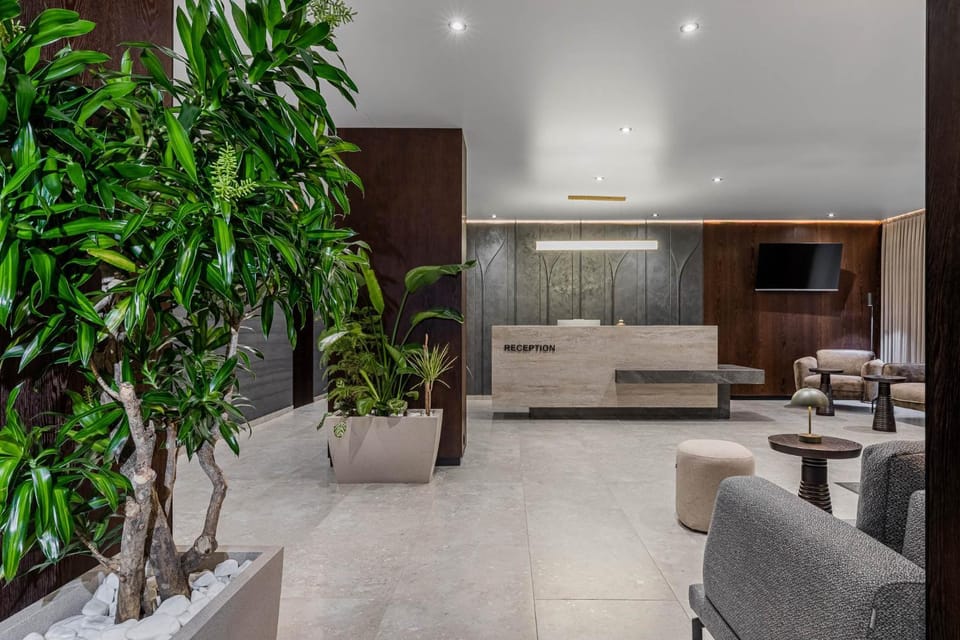 Communal lounge/ TV room