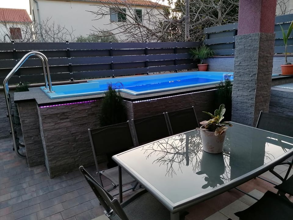 Patio, Pool view, Swimming pool