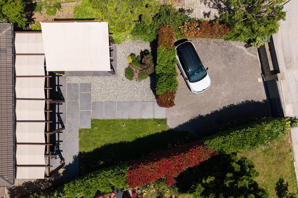 Bird's eye view, Garden, Garden view, Location, Parking