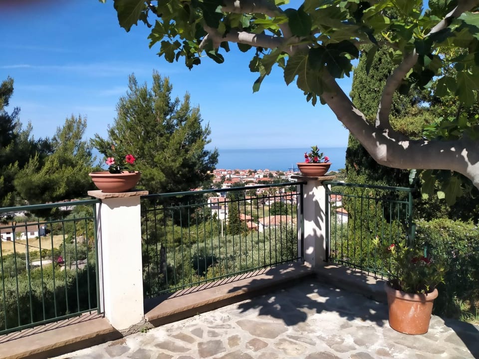 Garden, View (from property/room), Sea view