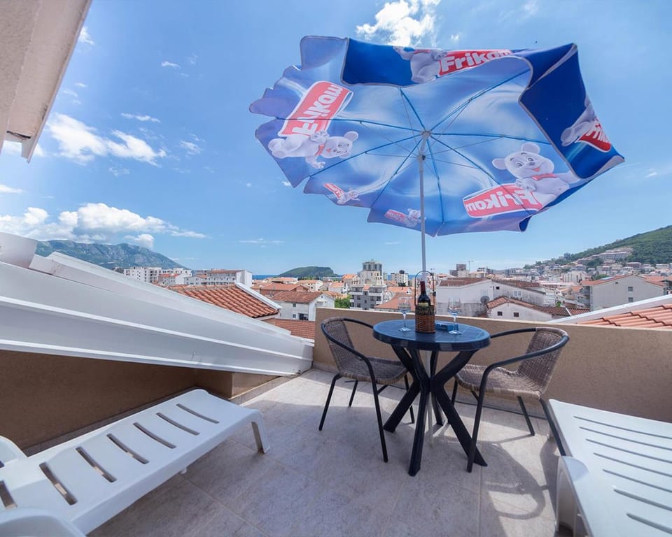 View (from property/room), Balcony/Terrace