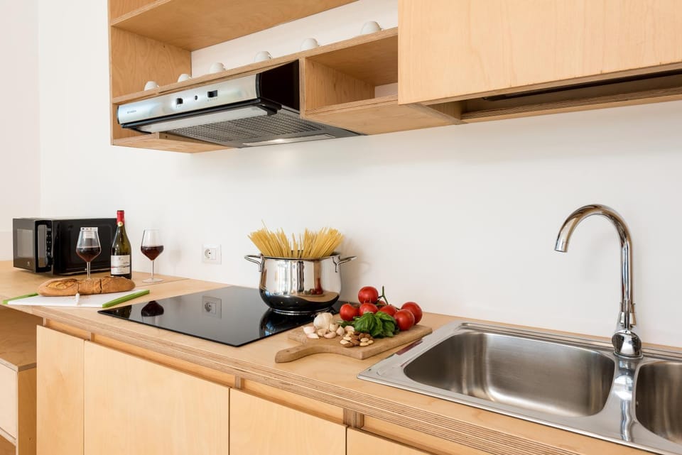 Kitchen or kitchenette