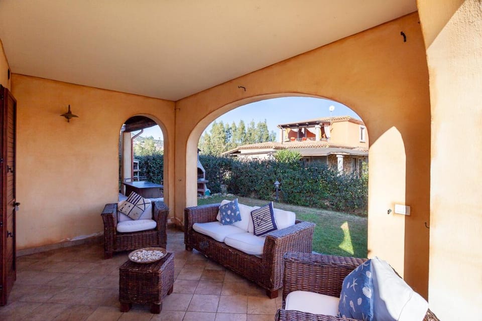 Patio, Balcony/Terrace, Seating area, Garden view