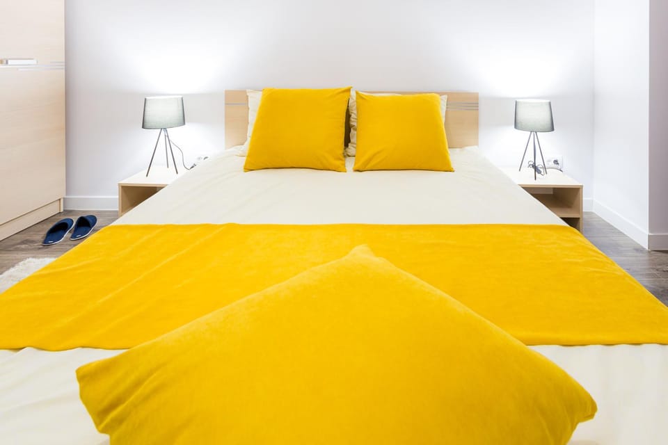 Bed, Photo of the whole room, Bedroom