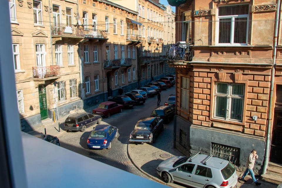 Property building, Facade/entrance, City view, Street view