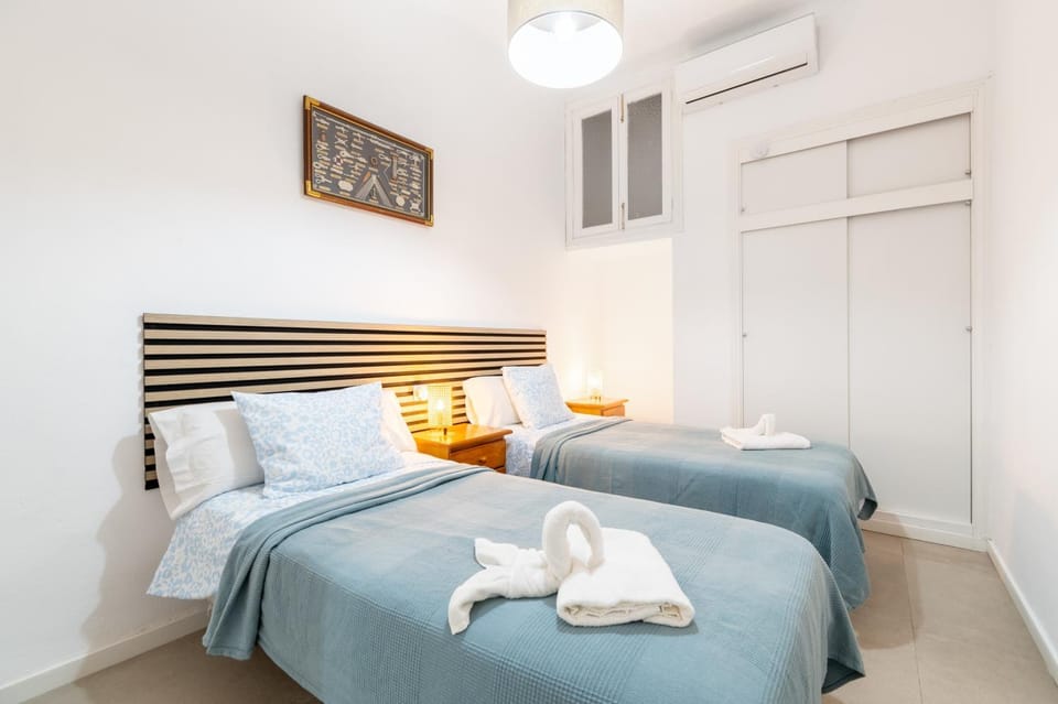 Living room, Bedroom