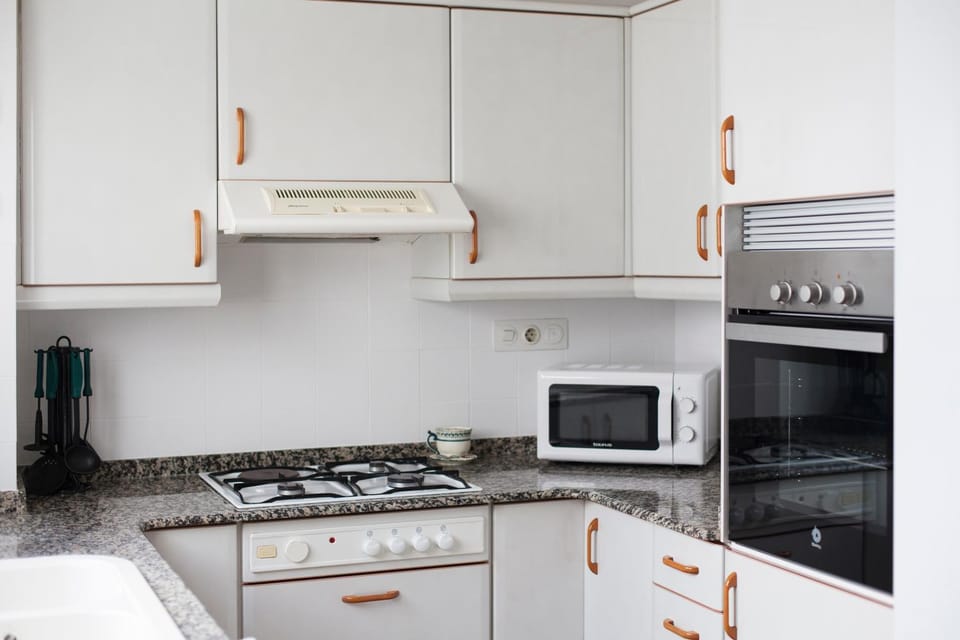 Kitchen or kitchenette, kitchen