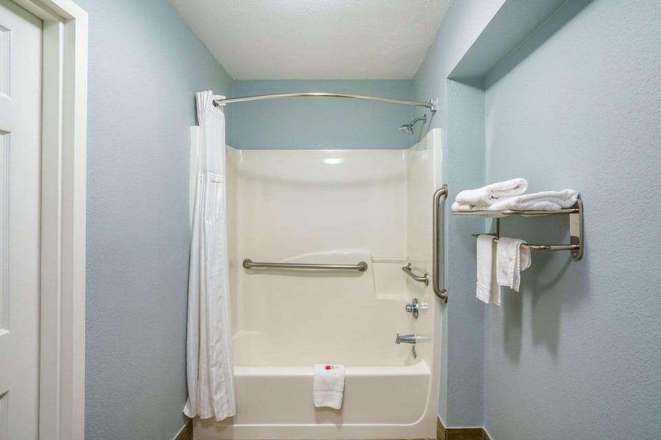 Bathroom, Photo of the whole room, On site, ADAM