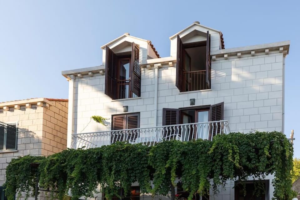 Bright And Light Apartments Apartment in Dubrovnik