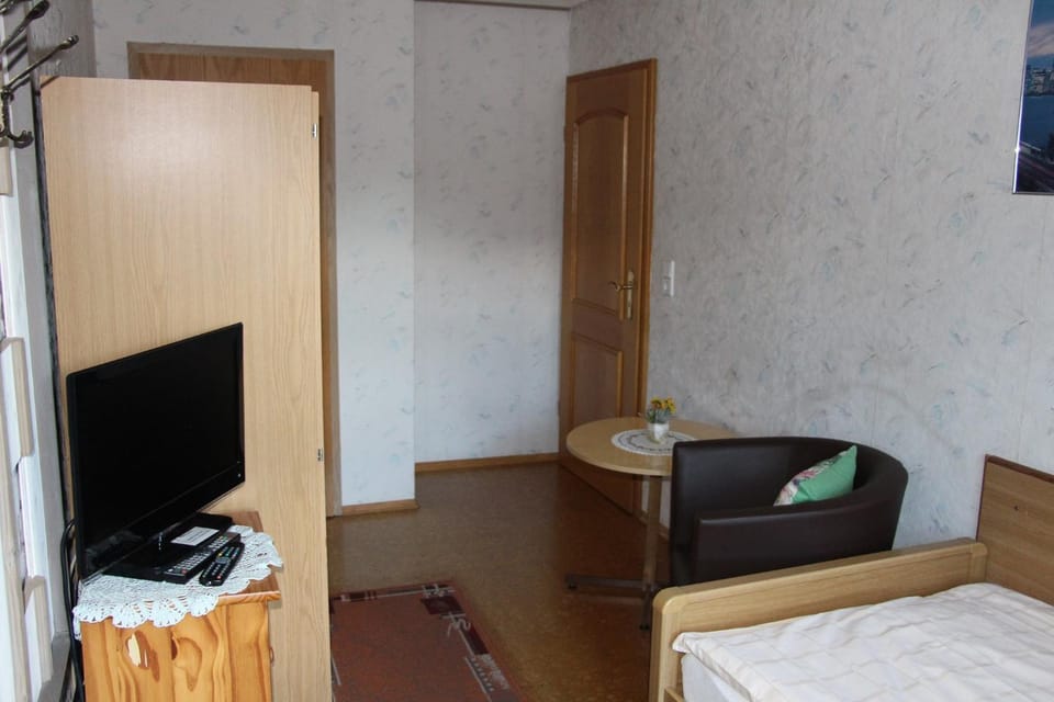 TV and multimedia, Seating area