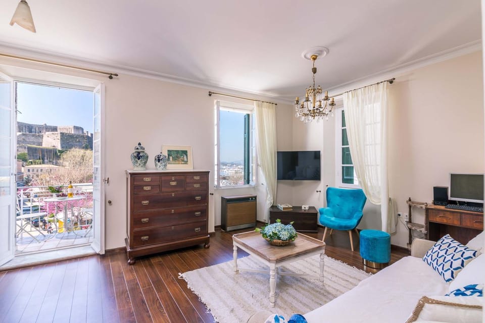 Balcony/Terrace, Living room