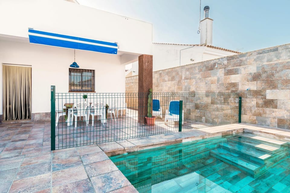 Property building, Swimming pool