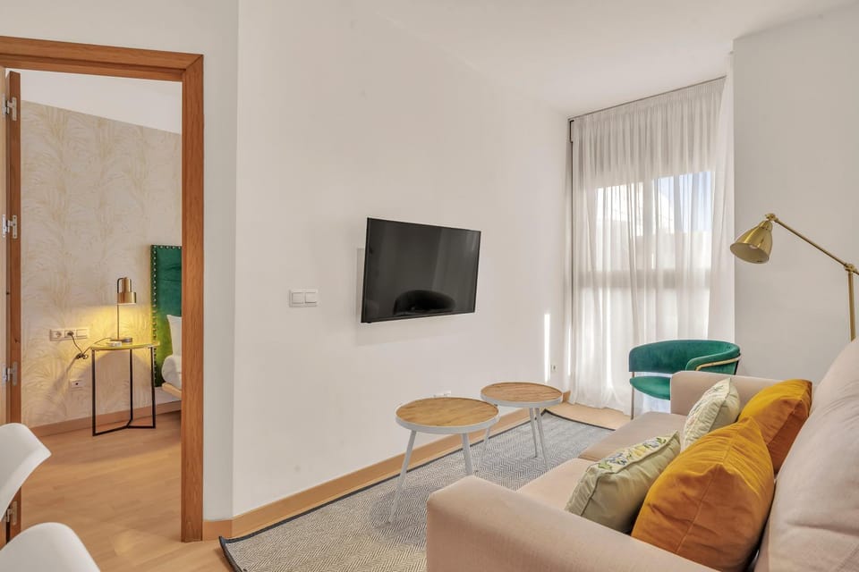 TV and multimedia, Living room, Seating area