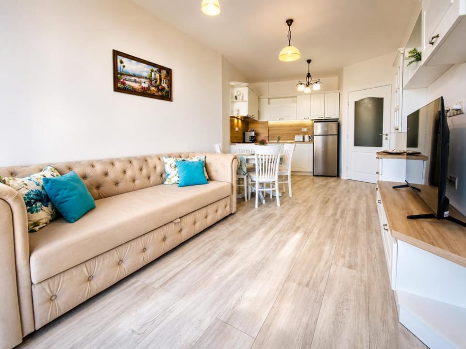Communal lounge/ TV room, TV and multimedia, Kitchen or kitchenette, Living room, Seating area, Dining area, Evening entertainment, minibar, oven