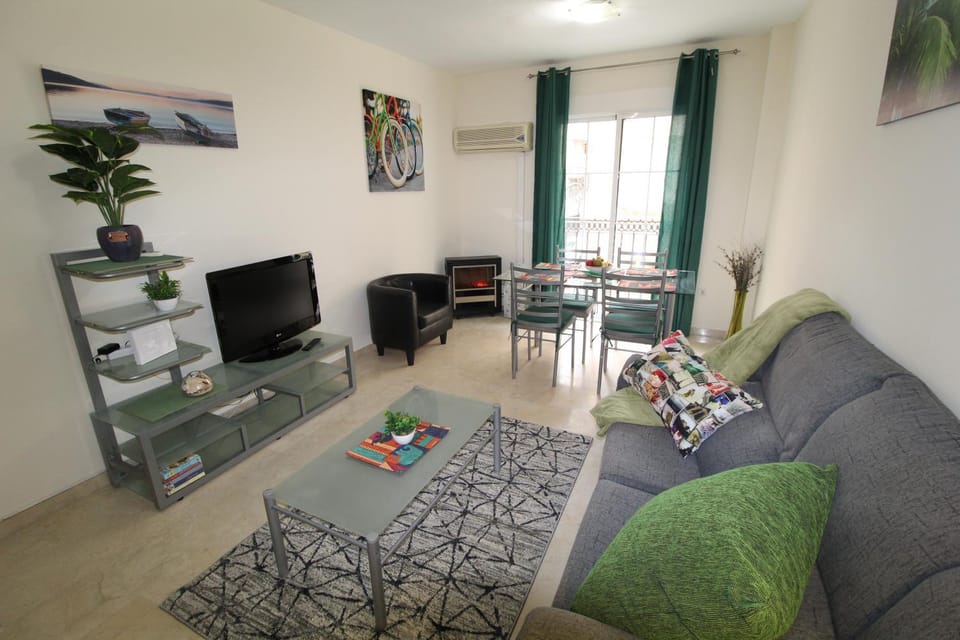 Súper céntrico, luminoso, amplio, terrazas y patio Apartment in Alicante