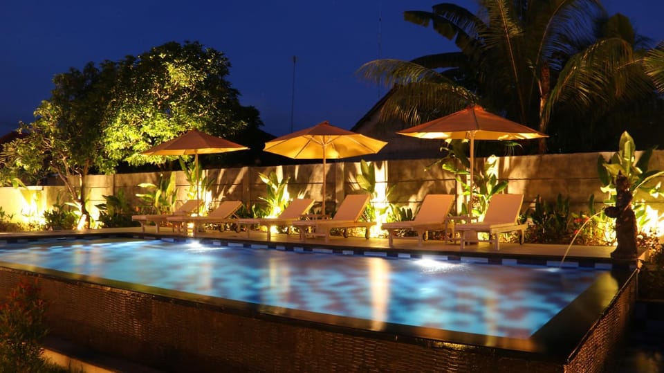 Night, Pool view, Swimming pool, sunbed