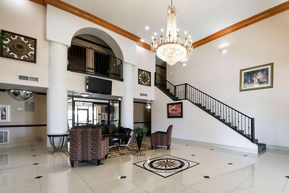 Lobby or reception, On site