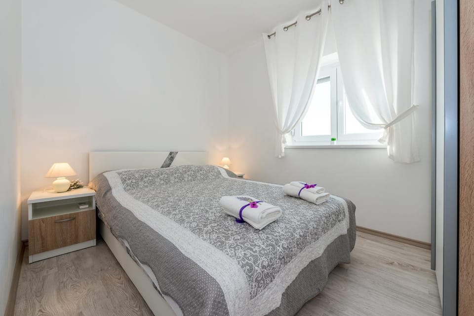 Villa Mirta Apartment in Tisno