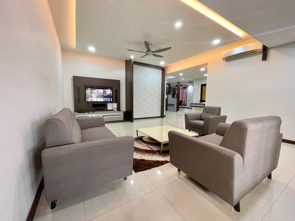Langkawi Cozy Holiday Home at Bukit Indah by Zervin House in Kedah