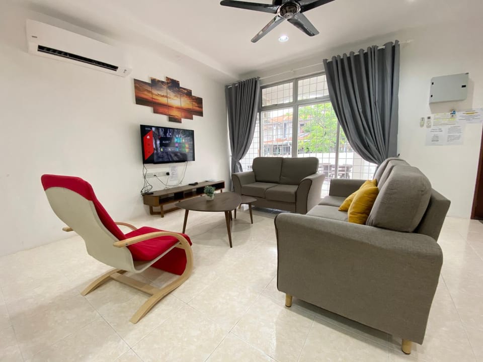 Langkawi Cozy Holiday Home at Bukit Indah by Zervin House in Kedah