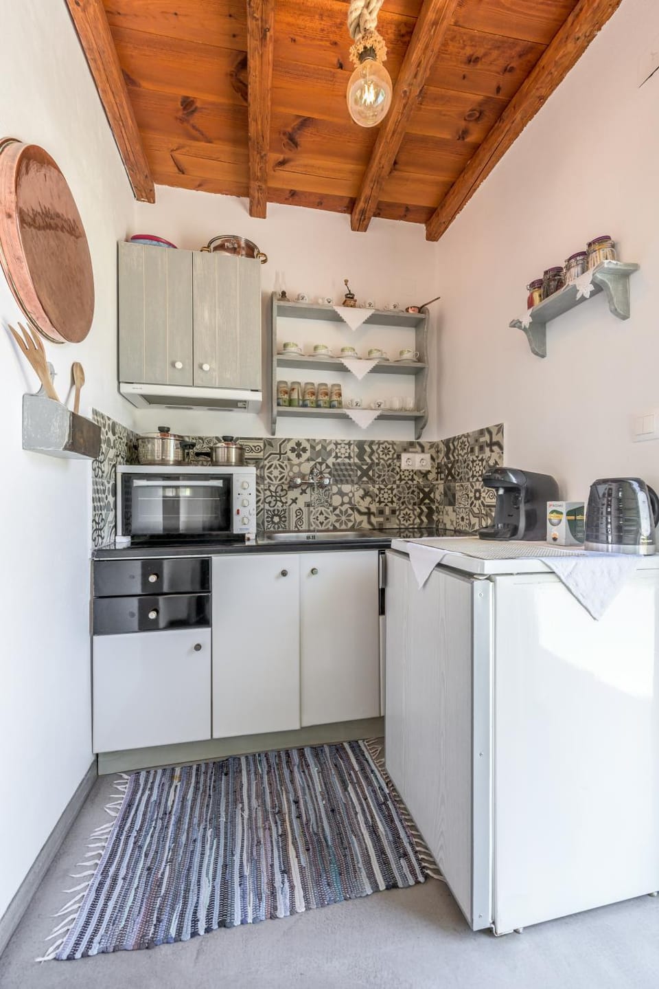 Ralaki Cottage House in Milos