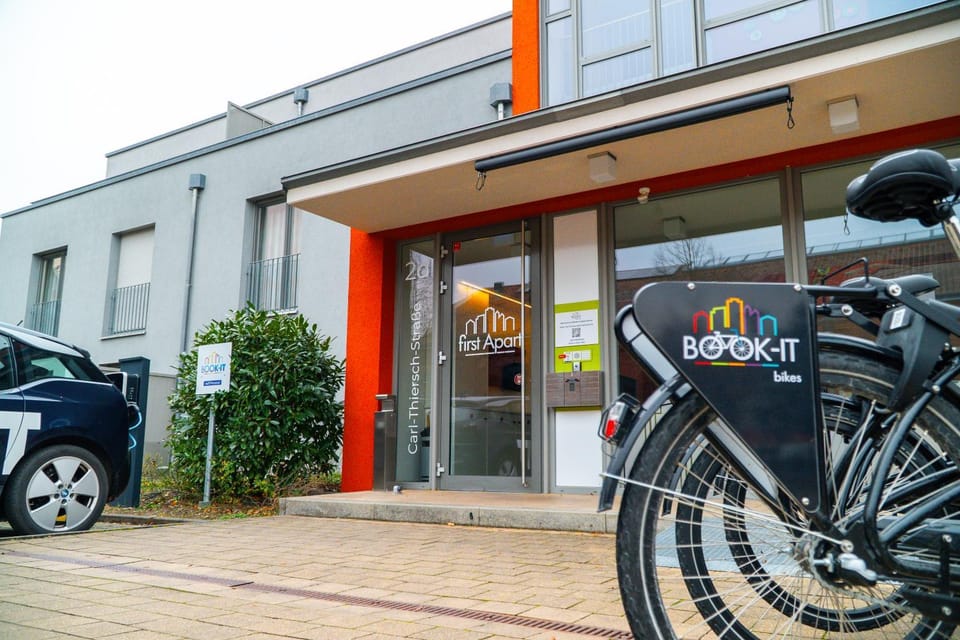 Property building, Cycling