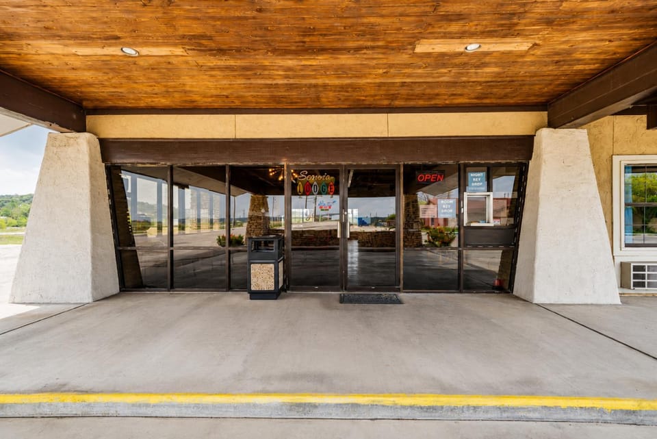 Facade/entrance, Day