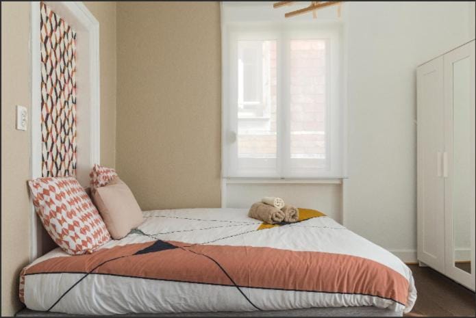 Bed, Photo of the whole room, Bedroom, towels, wardrobe