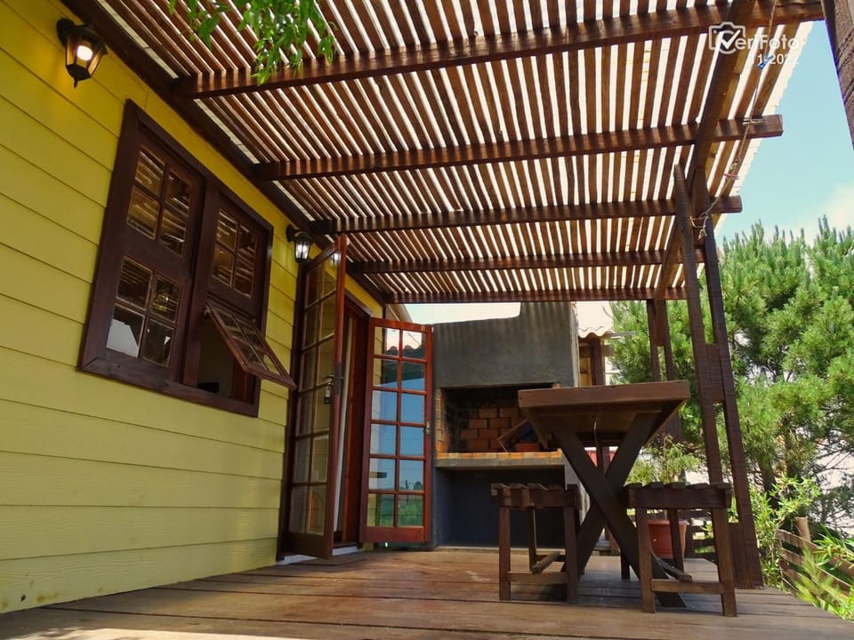 Facade/entrance, BBQ facilities, BBQ facilities