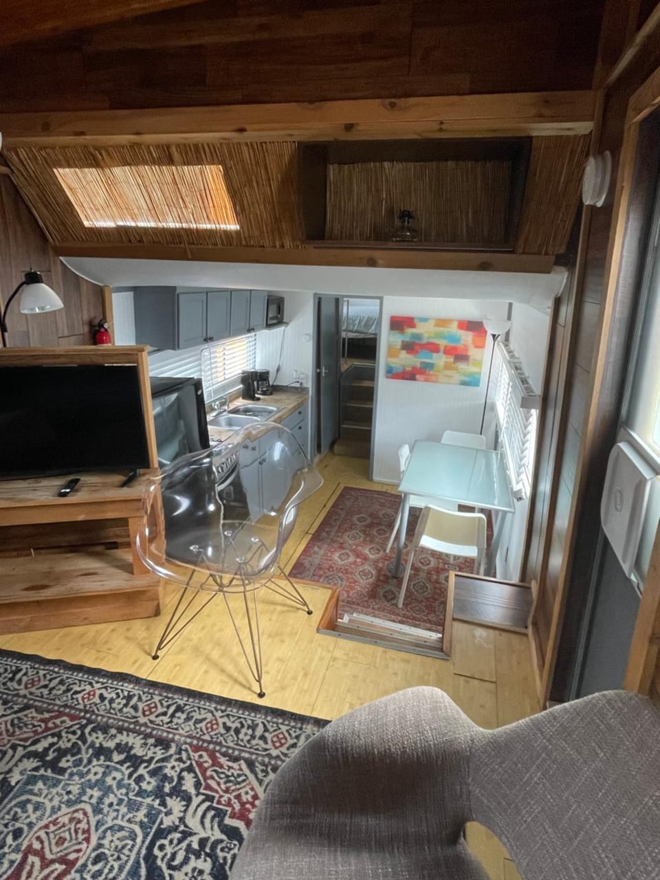 Communal lounge/ TV room, Kitchen or kitchenette, Dining area, hair dresser
