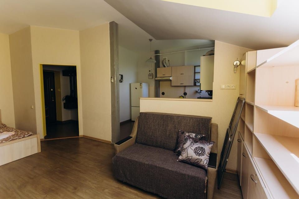 Затишні Apartments біля ЖД вокзалу Apartment in Lviv Oblast