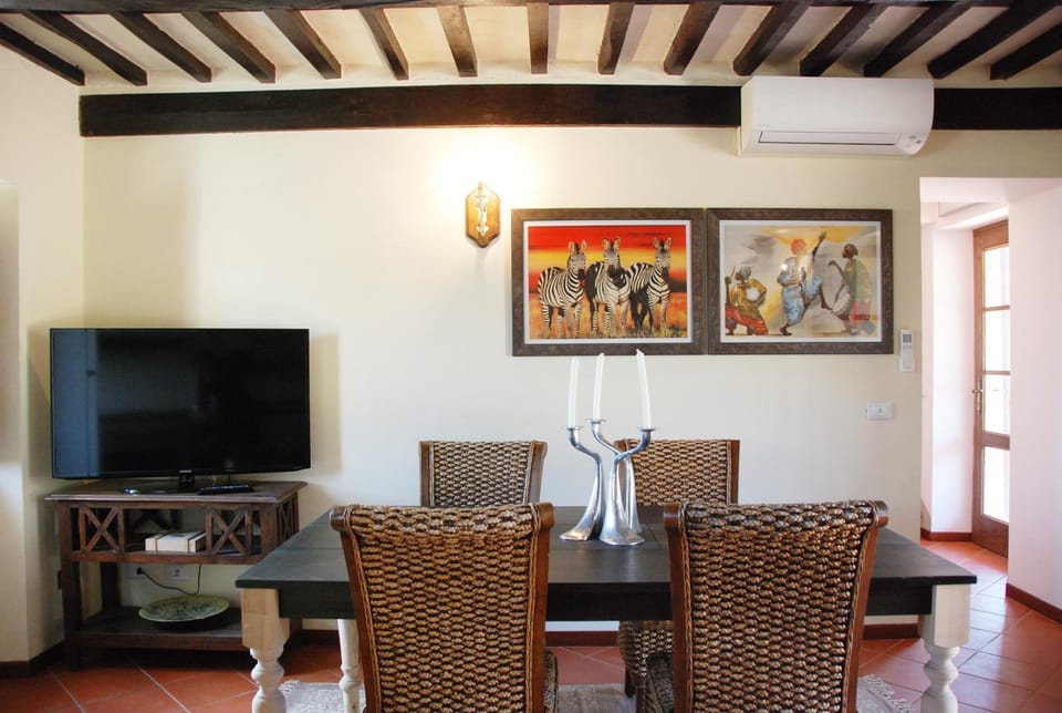 Il Riccio-casale panoramico con piscina in Versilia Apartment in Emilia-Romagna