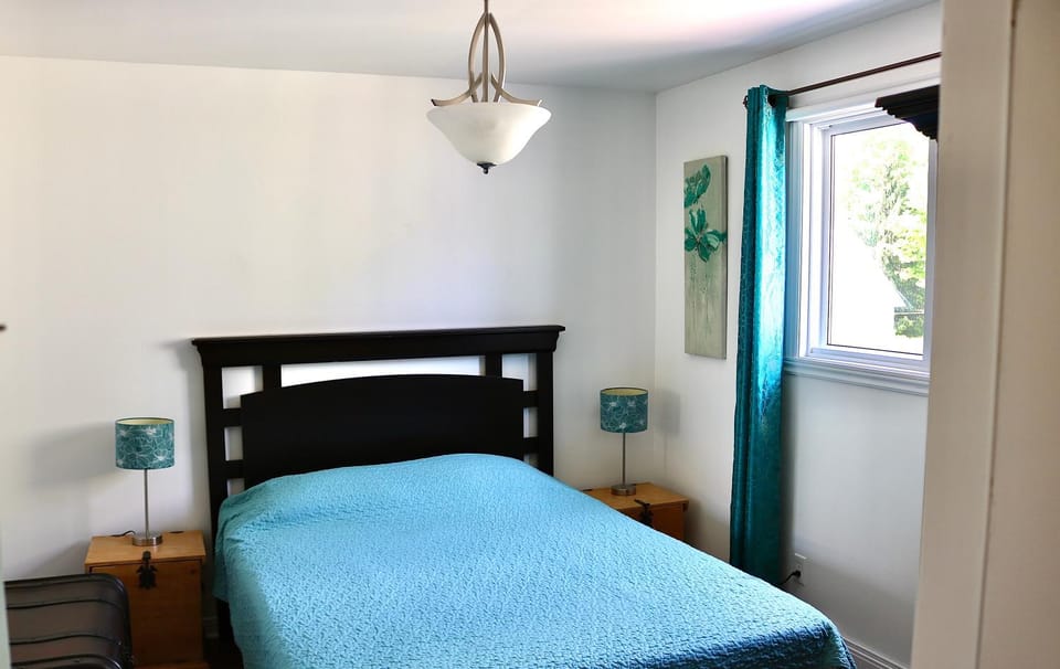 Bed, Photo of the whole room, Bedroom, Internal: Not applicable to any particular room