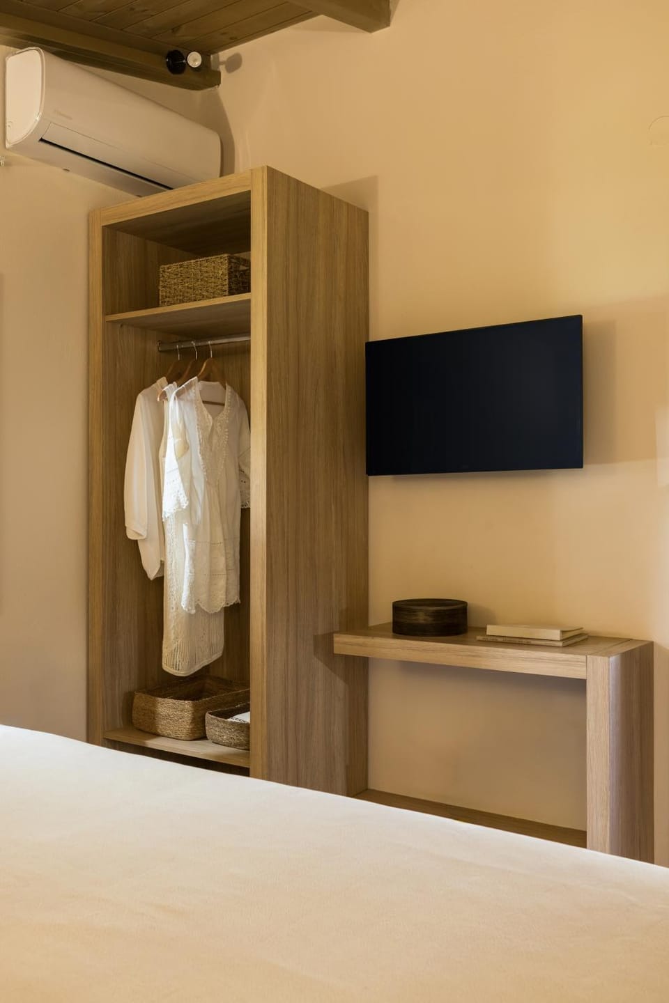 TV and multimedia, furniture, wardrobe