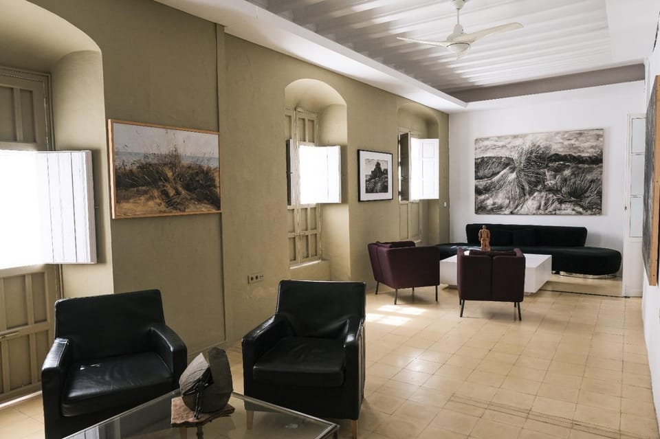 Living room, Internal: Not applicable to any particular room